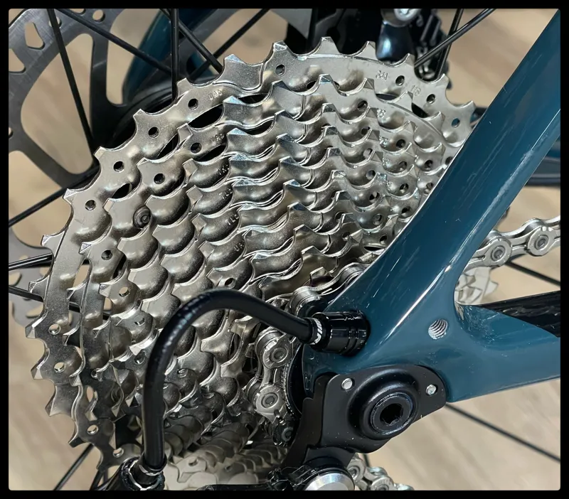 Giant Defy Advanced 2 M-Large Deep Lake 2022-7